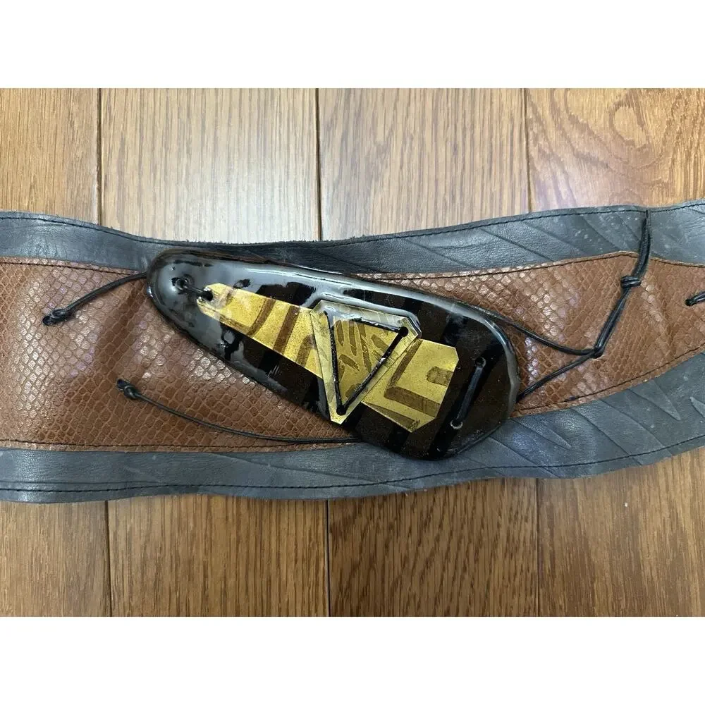 Vtg LISANDRO SARASOLA‎ Brown/black Leather Geometric Design Belt
